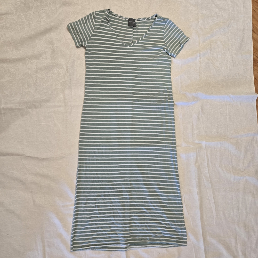 Olivia Rae Green and White Striped Midi Dress